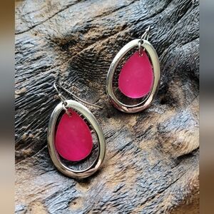 Vintage Silver Toned Teardrop Earrings with Bright Pink Center
